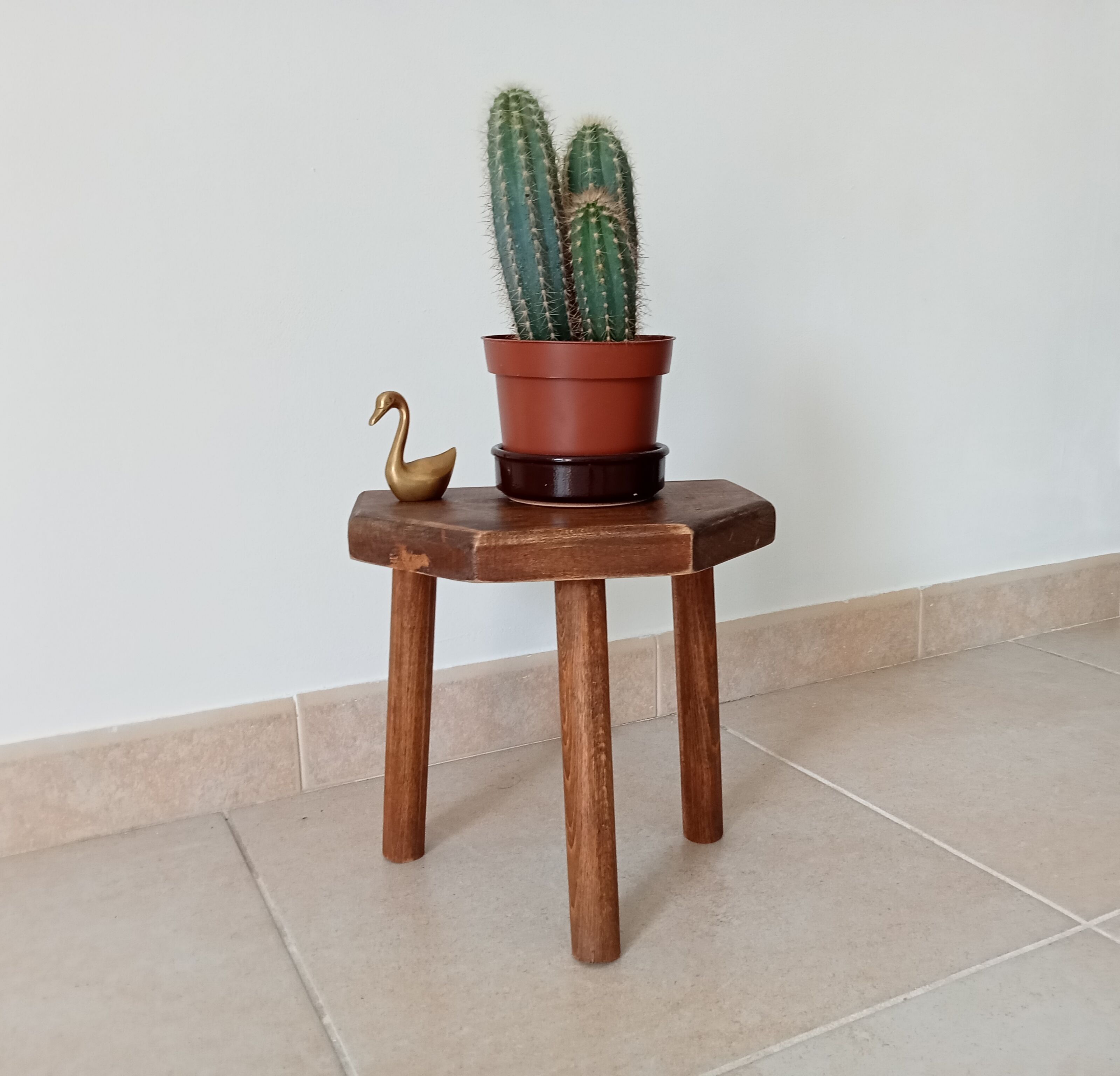 Vintage tripod stool by cowherd