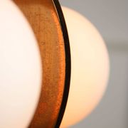 Lustre italien vintage en cuivre et opaline, années 70