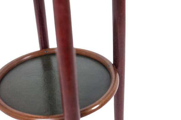Thonet. Pair of side tables with 2 tops in stained beech. 1900s.
