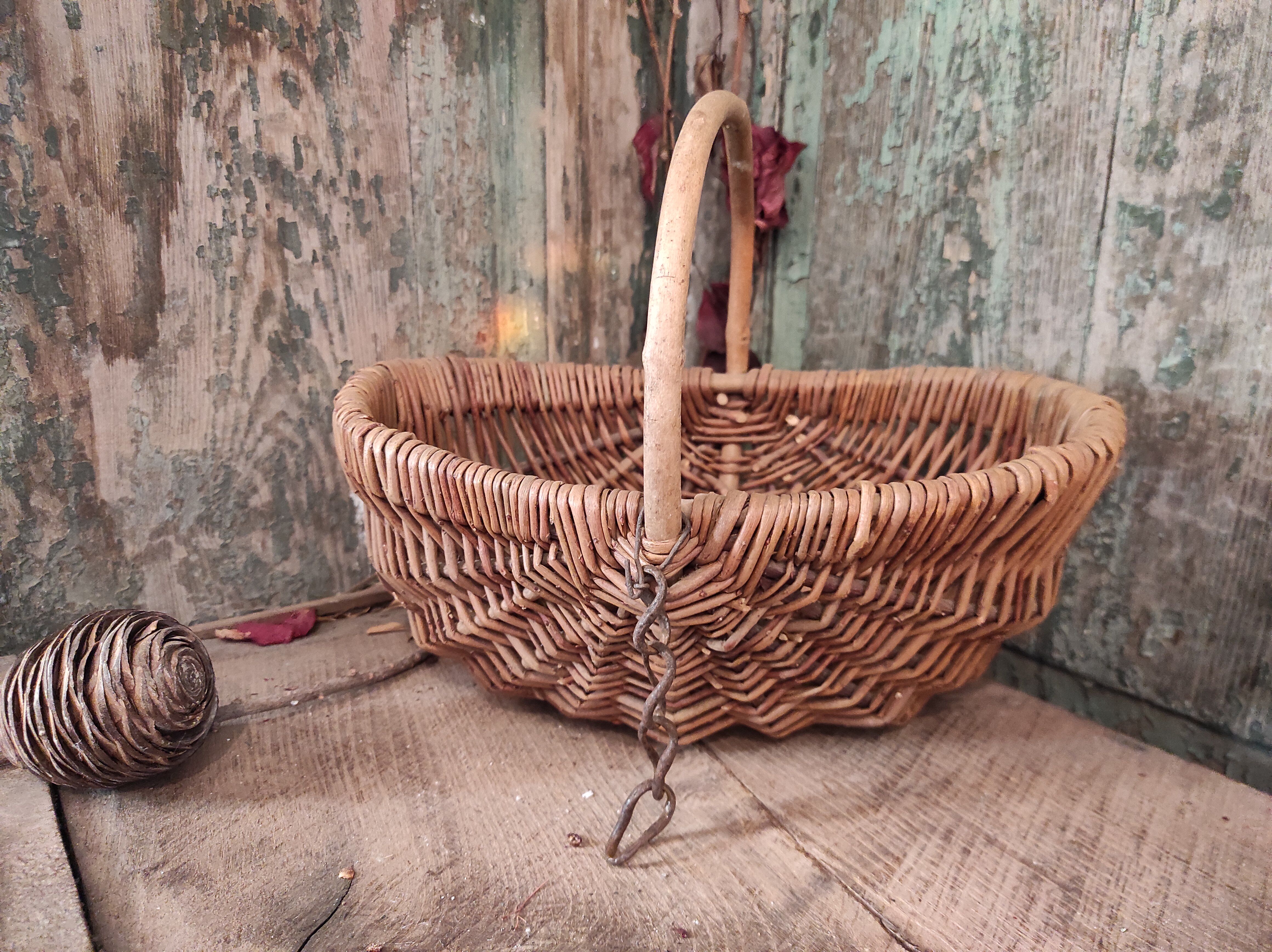 French vintage oval basket