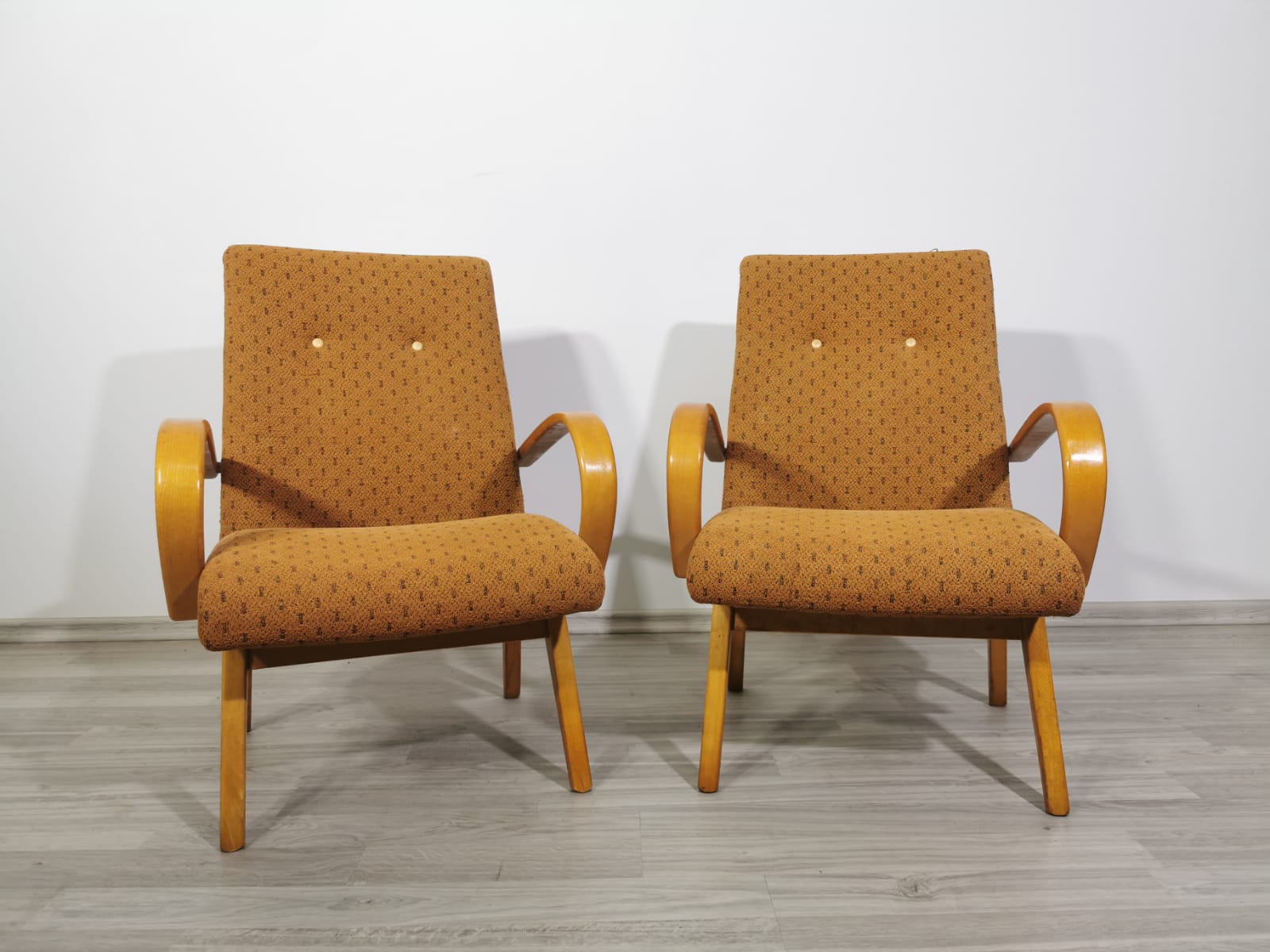 Vintage Armchairs by Jaroslav Smidek, 1960s, Set of 2