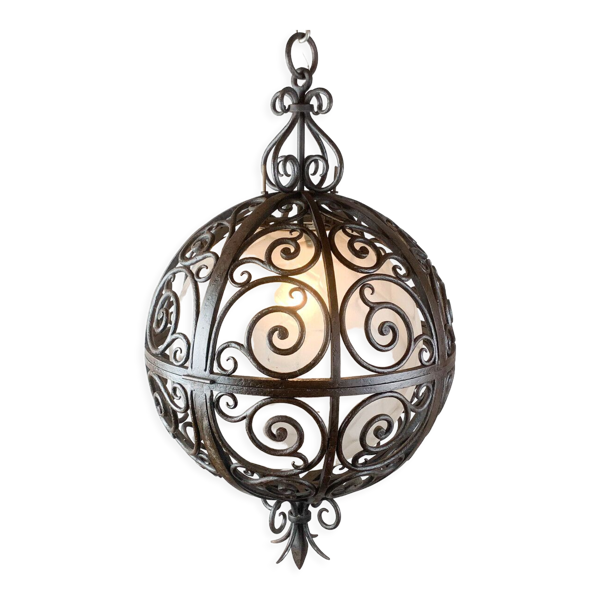 Suspension ronde en fer forgé avec sphère intérieure en verre, c.1930