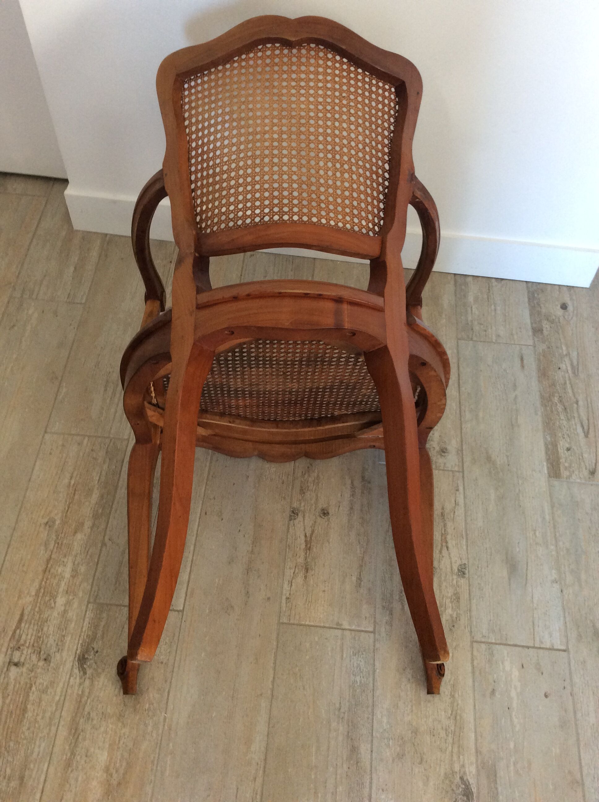 Armchair wood cherry and cannage