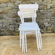 Ensemble de 5 chaises blanches en bois