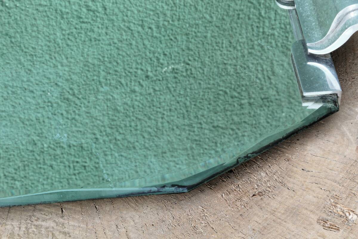 Plateau art déco en miroir biseauté, poignées chromées