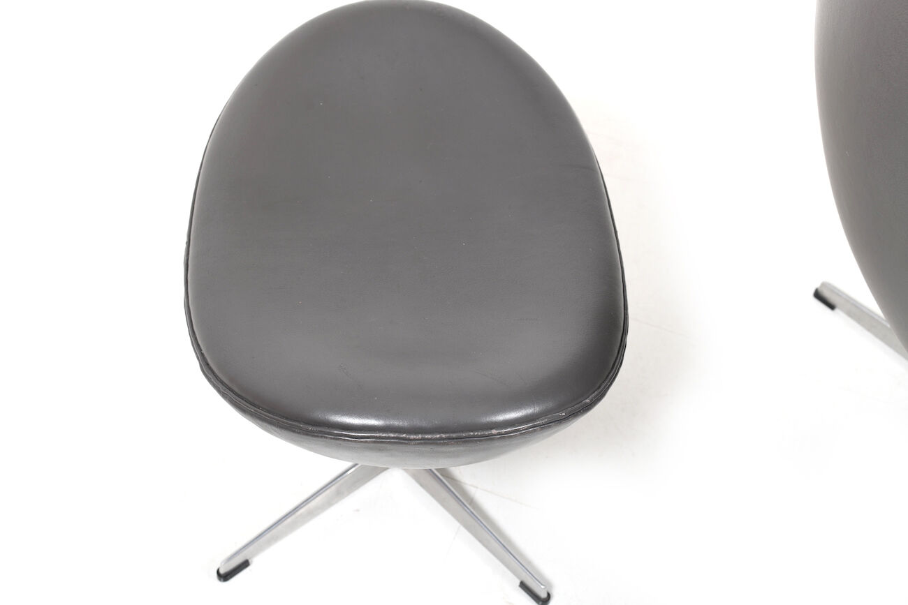 Arne Jacobsen Egg Chair with Tilt Function