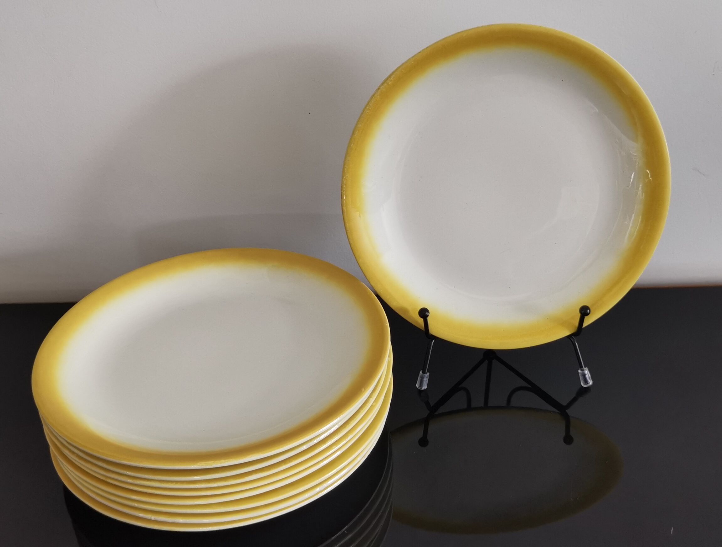 9 plates for dessert old moulin des loups vintage yellow edge