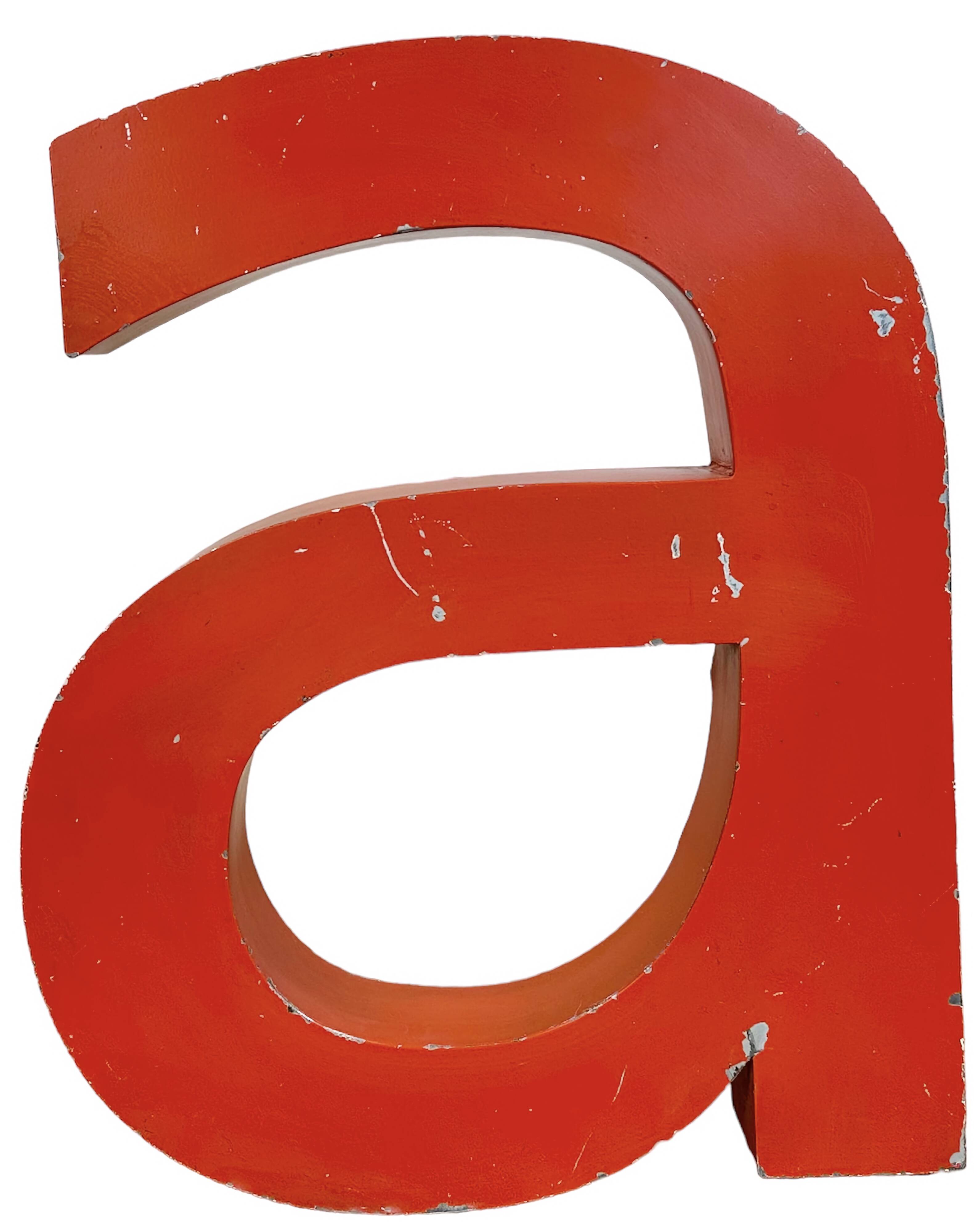 Façade vintage en fer rouge lettre a, 1970s