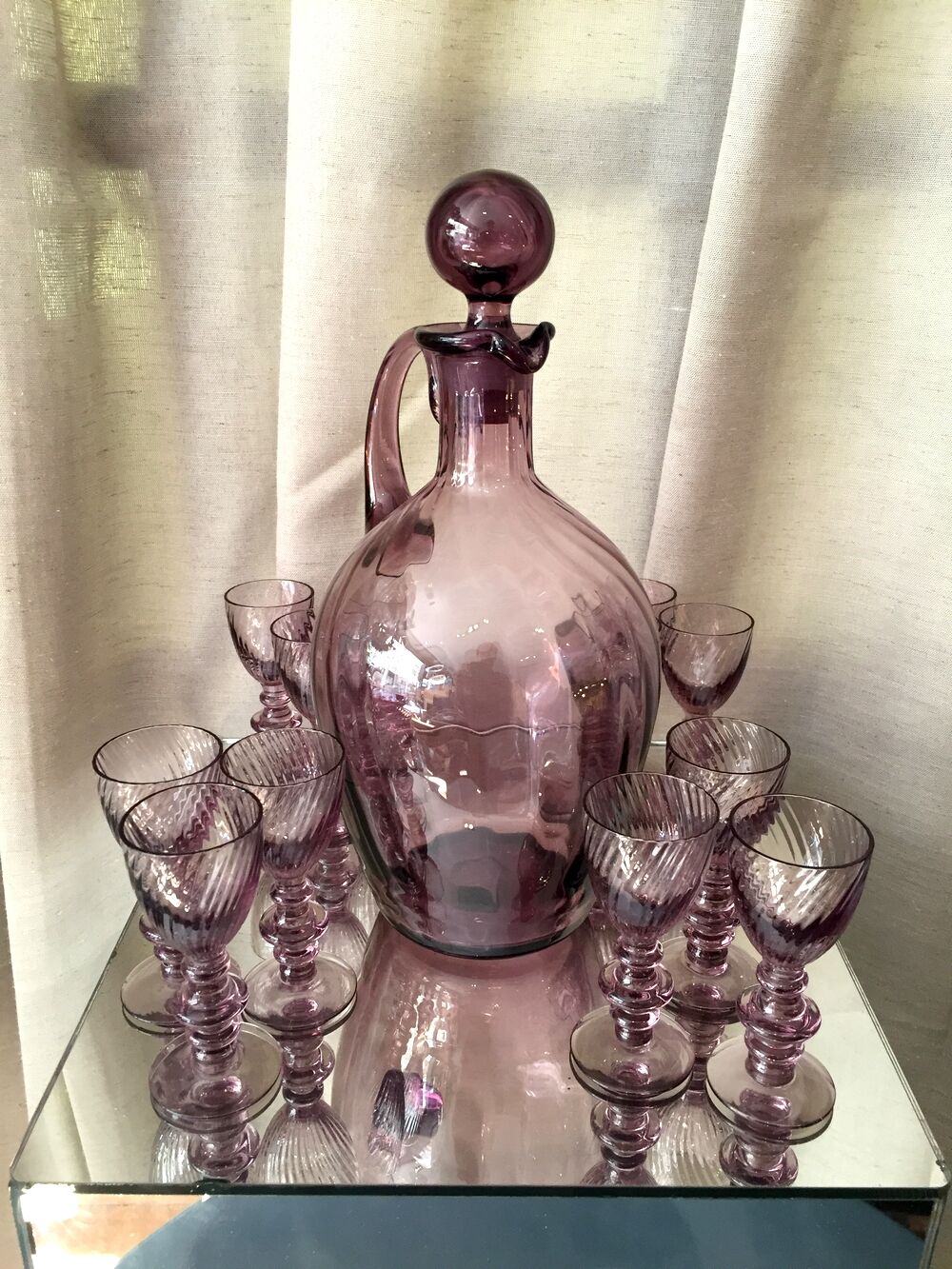 Liquor or drop service in hartzwiller crystal of purple color