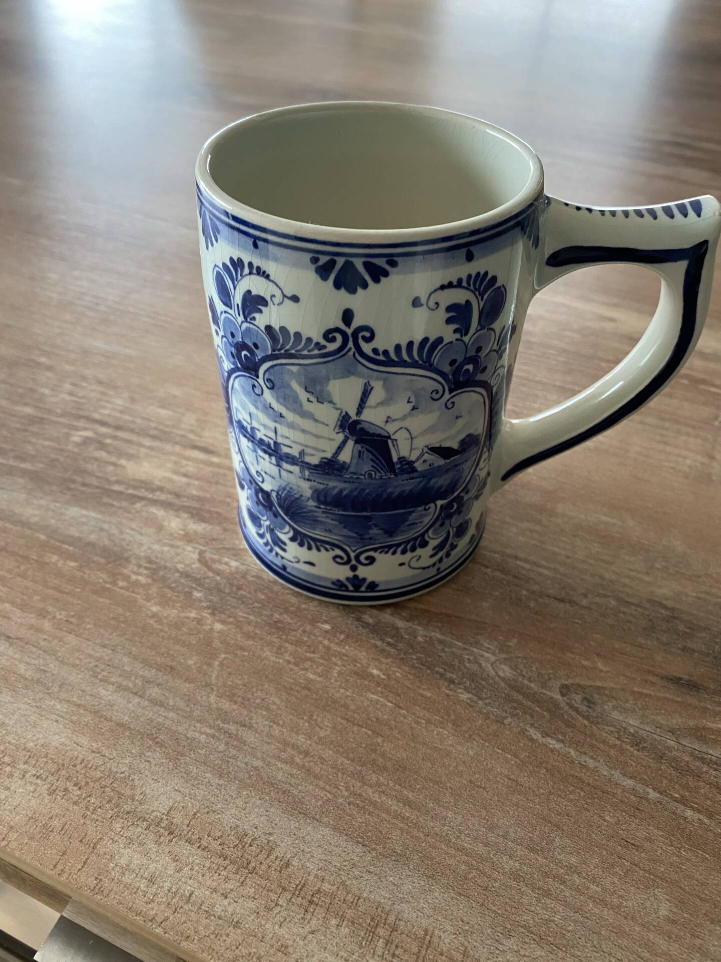 Delft Blue hand-painted cup - Made in Holland (8×12 cm)