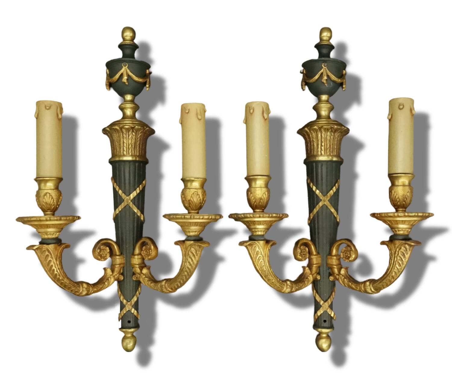 Pair of large wall sconces in quiver style Empire - bronze / green patina