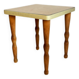Saddle with turned wooden legs