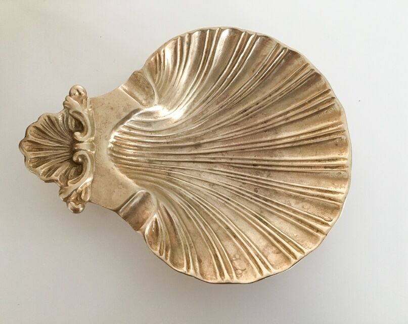 St. James shell ashtray in golden brass