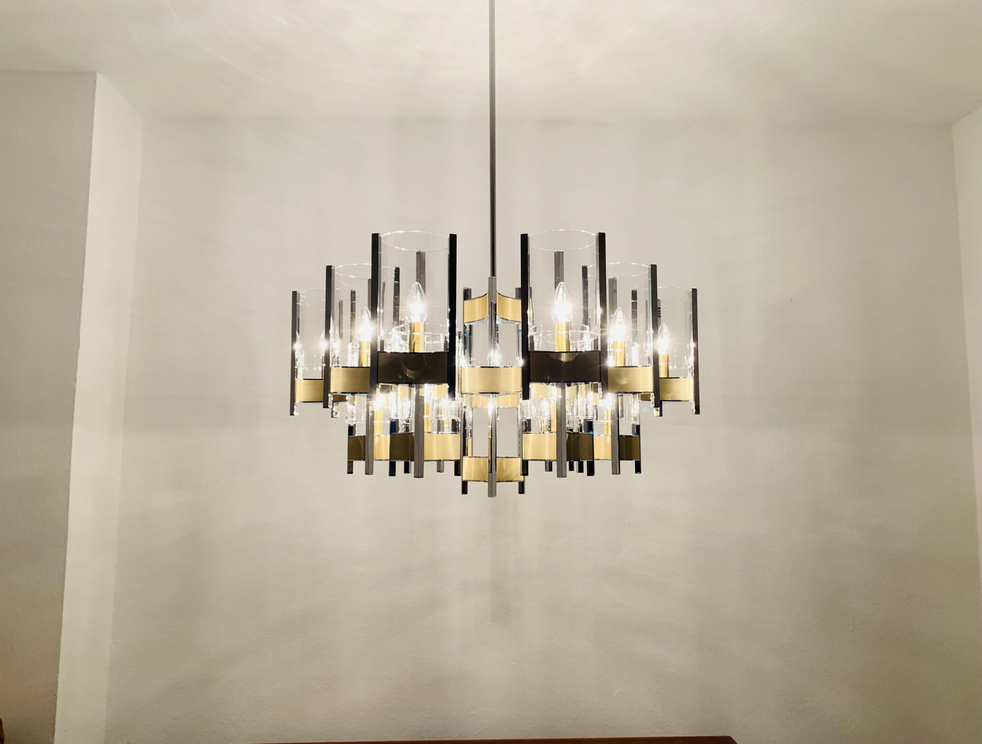 Large Italian Brutalist Chandelier by Gaetano Sciolari