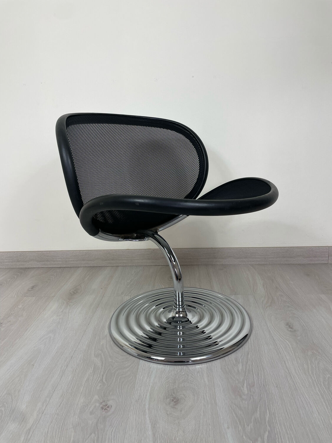 Chaise ‘ o line ‘ de Herbert Ohl pour Whilkhahn
