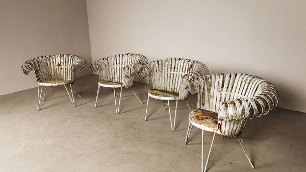 Ensemble de 4 chaises de jardin en fer forgé françaises, années 1950.