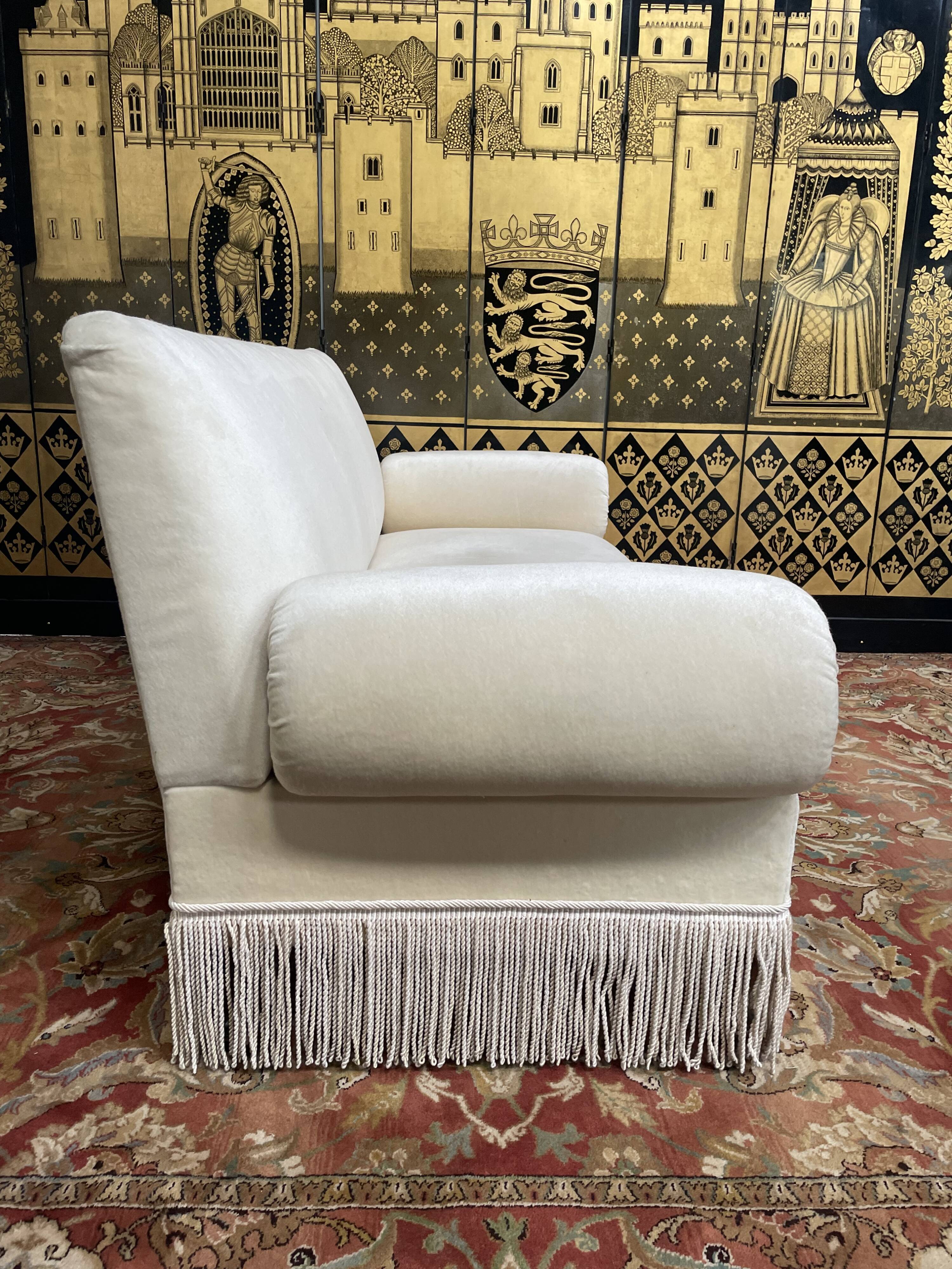 Empire velvet beige style sofa