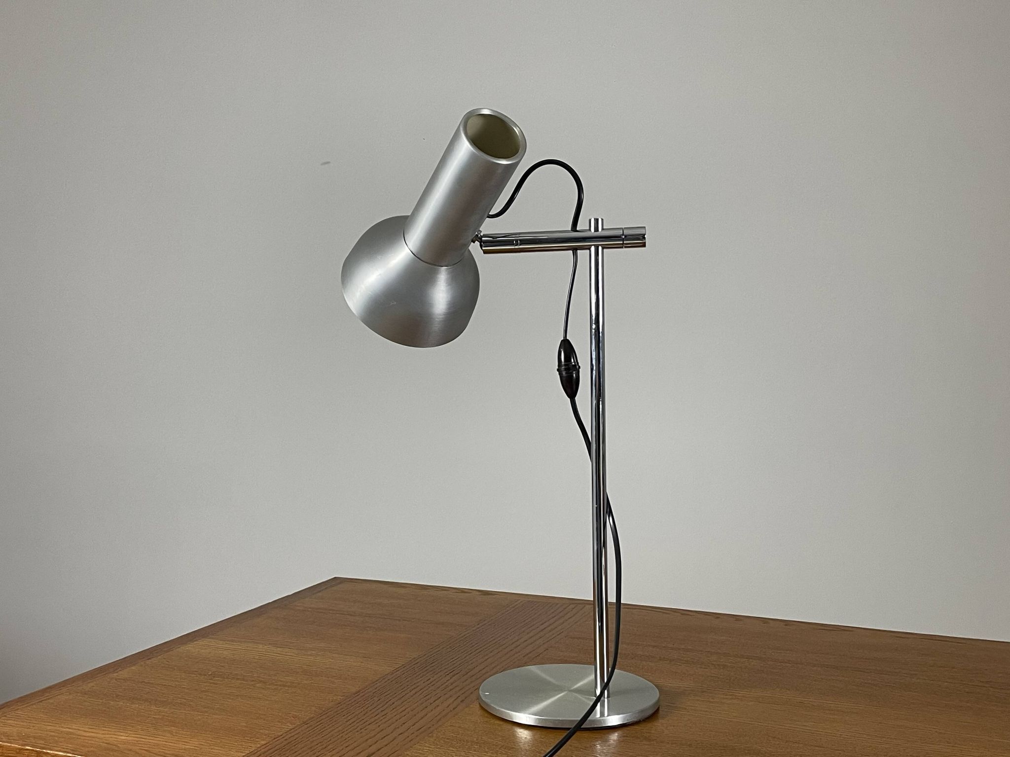 Lampe de bureau en métal des années 1970