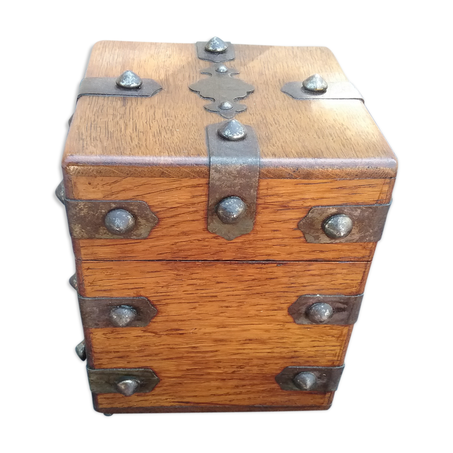 Tea box