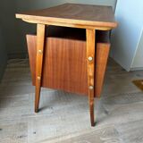 Bureau en bois du milieu du siècle