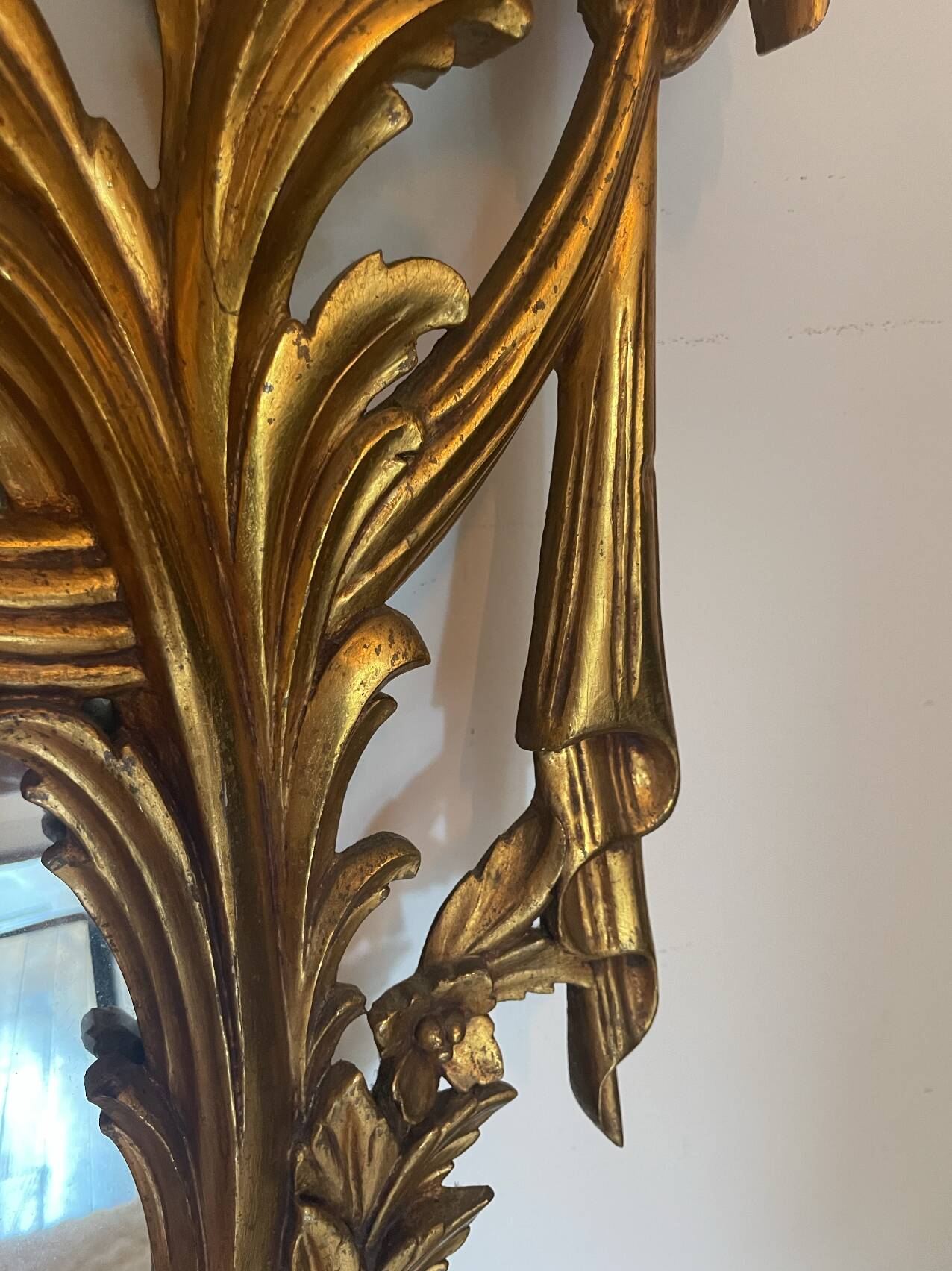 EXCEPTIONAL GRAND MIRROR