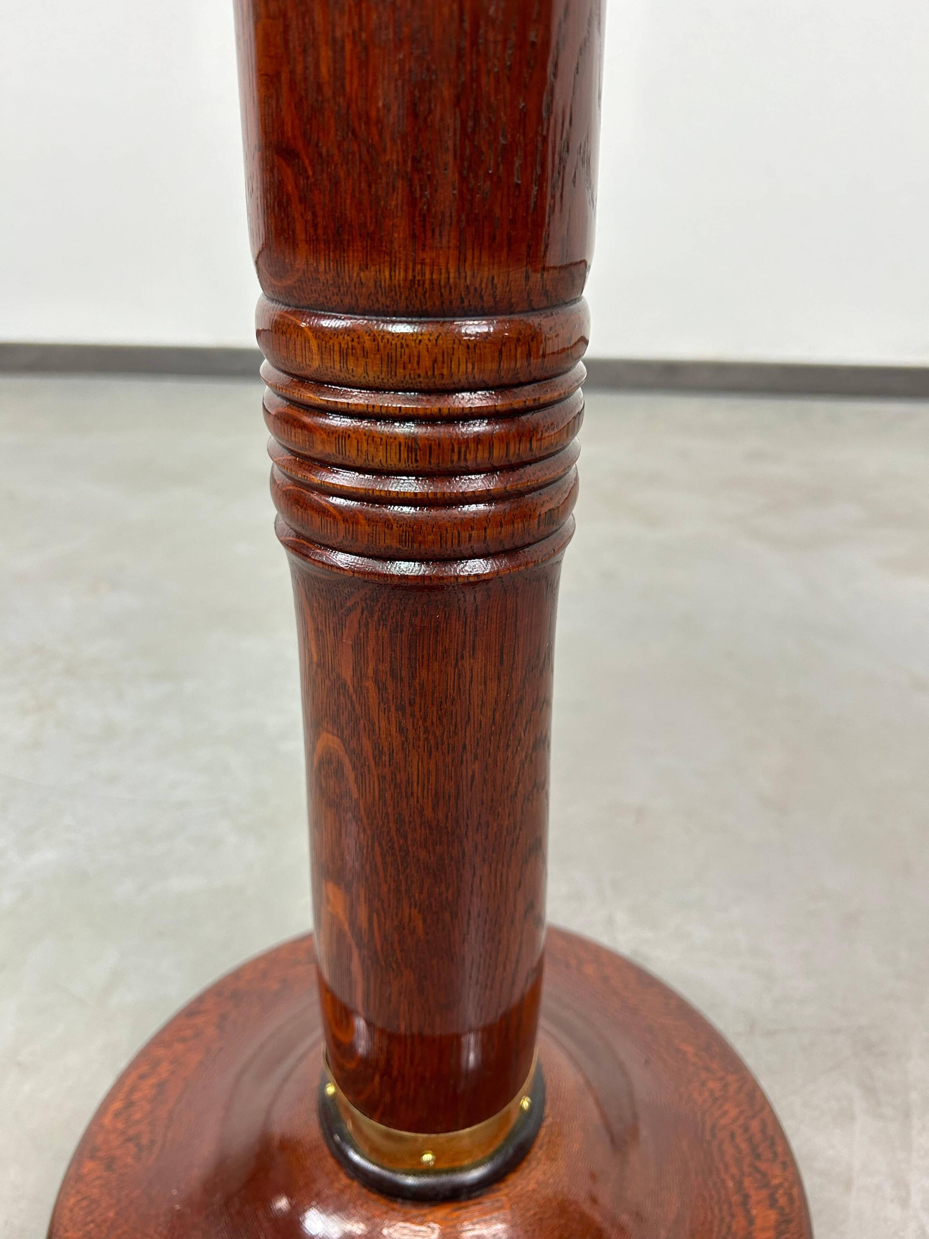 Table d'appoint ronde sécession