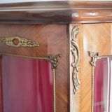 Meuble vitrine en marqueterie,vitrine galbée Louis XV style,signé Marquant