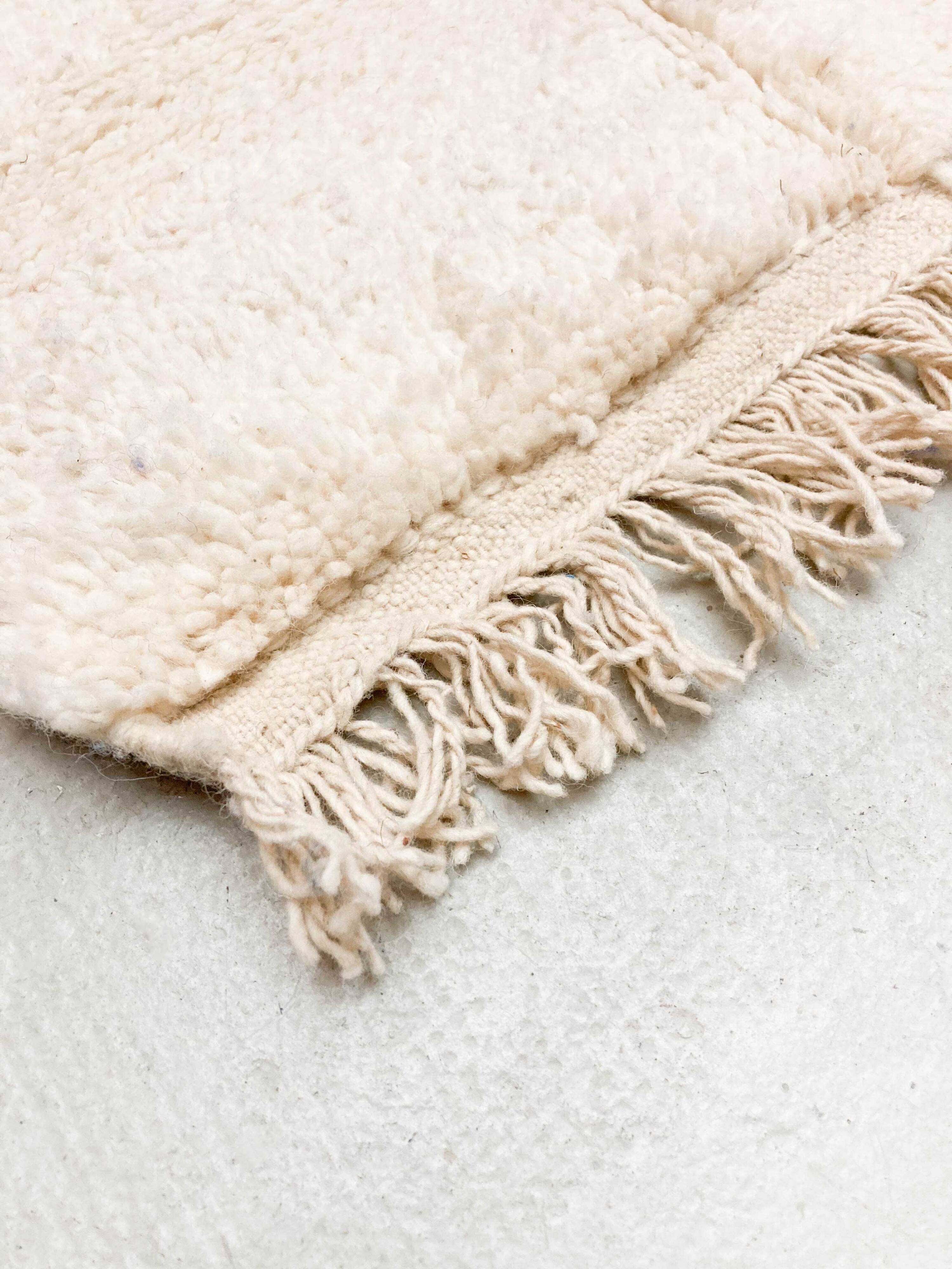 Colorful Moroccan Berber rug Boujaad 2.46x1.53m