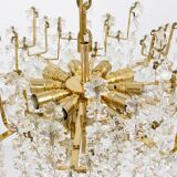 Bakalowits Vienne Lustre en laiton plaqué or avec cristaux en forme de flocons de neige, années 1970