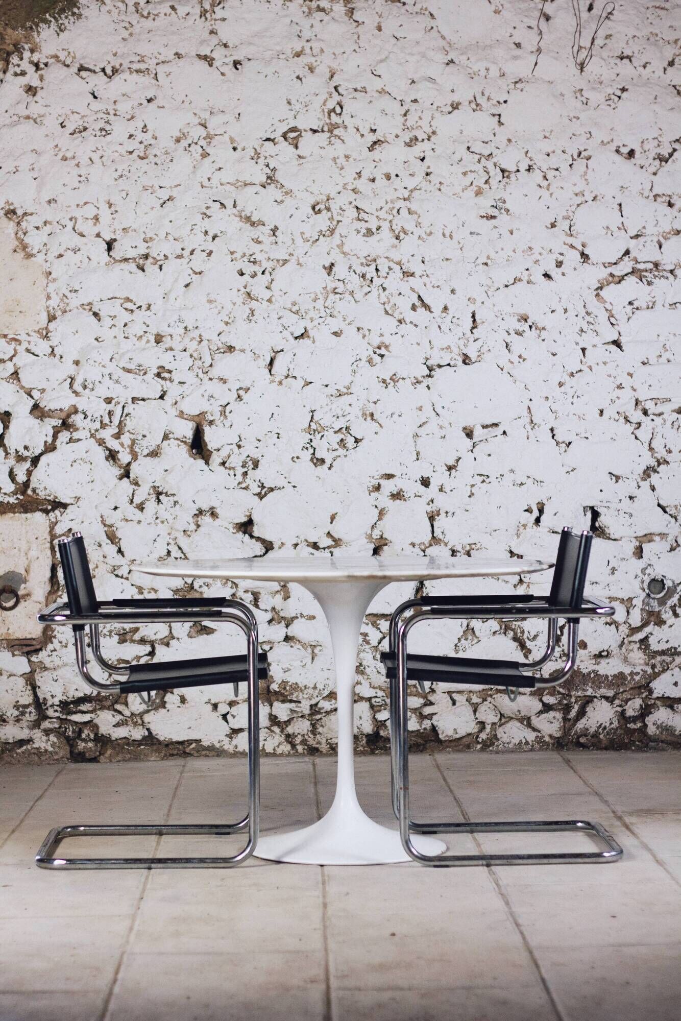 Marble tulip table by Eero Saarinen for Knoll International, 1970