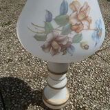 vase cornet opaline white