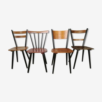 4 chaises scandinaves dépareillées à barreaux