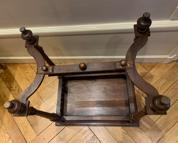 Table appoint style breton