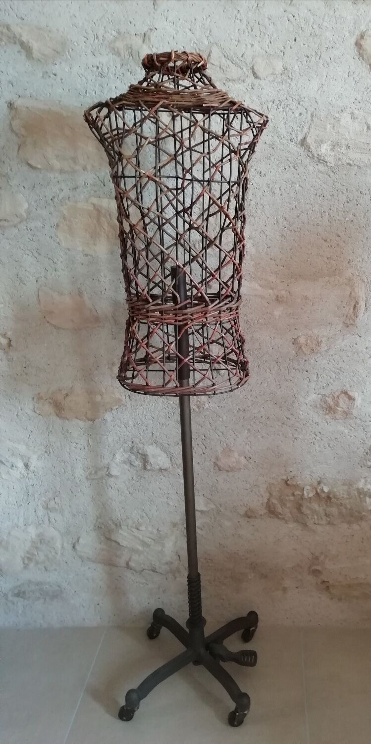 Decorative wicker seamstress bust