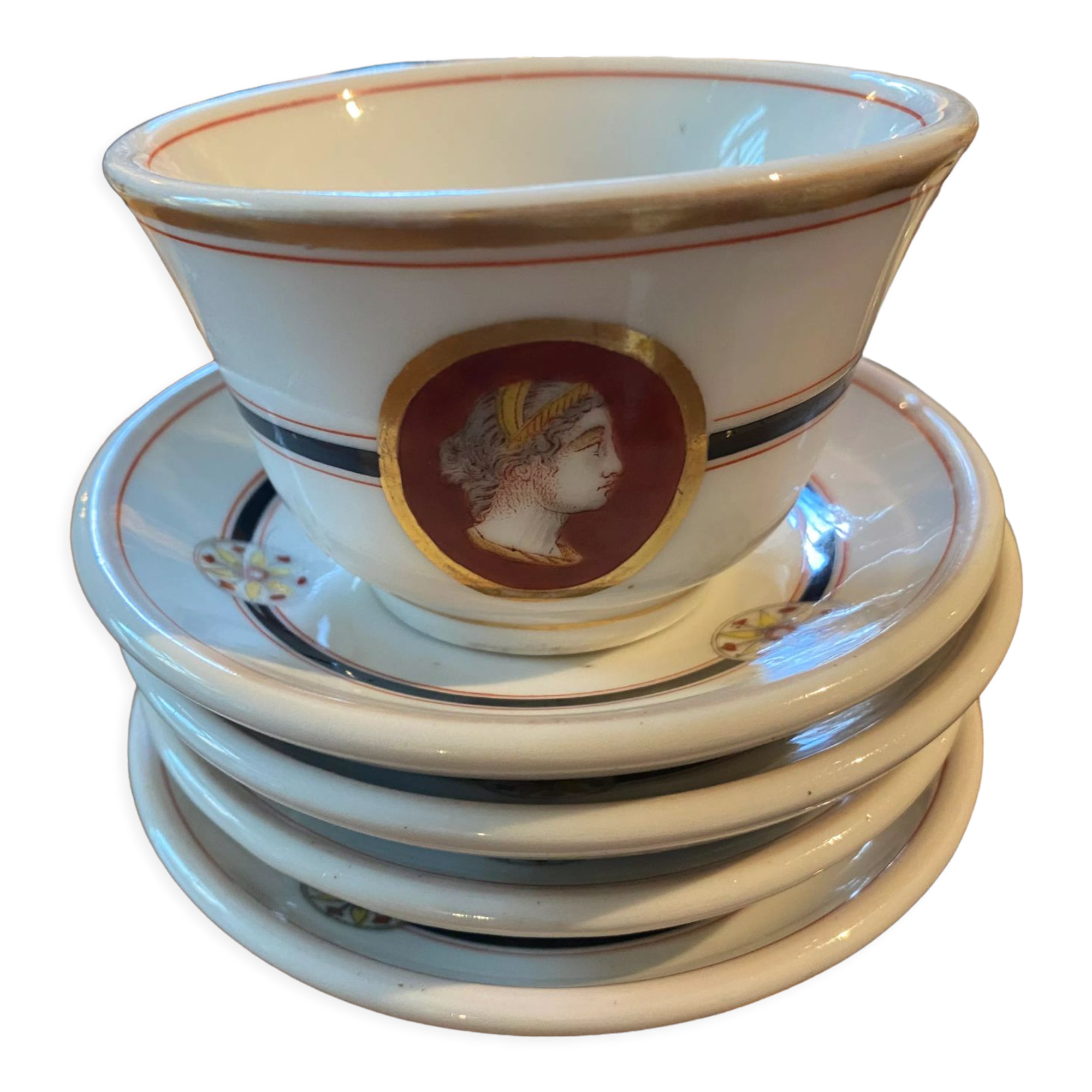 Set of chocolate cups in Bayeux porcelain