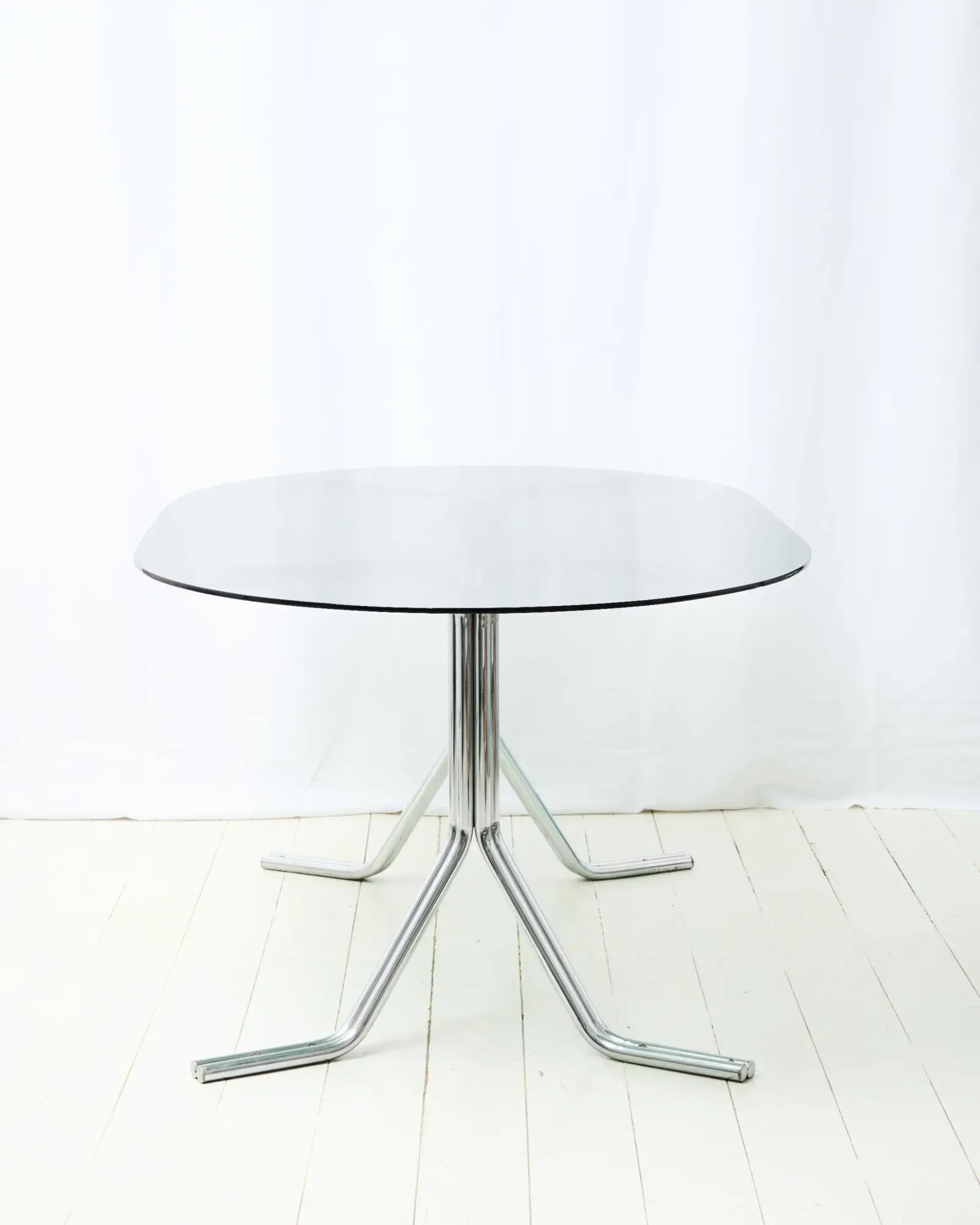 Dining table with double tubular chrome base, 1970s
