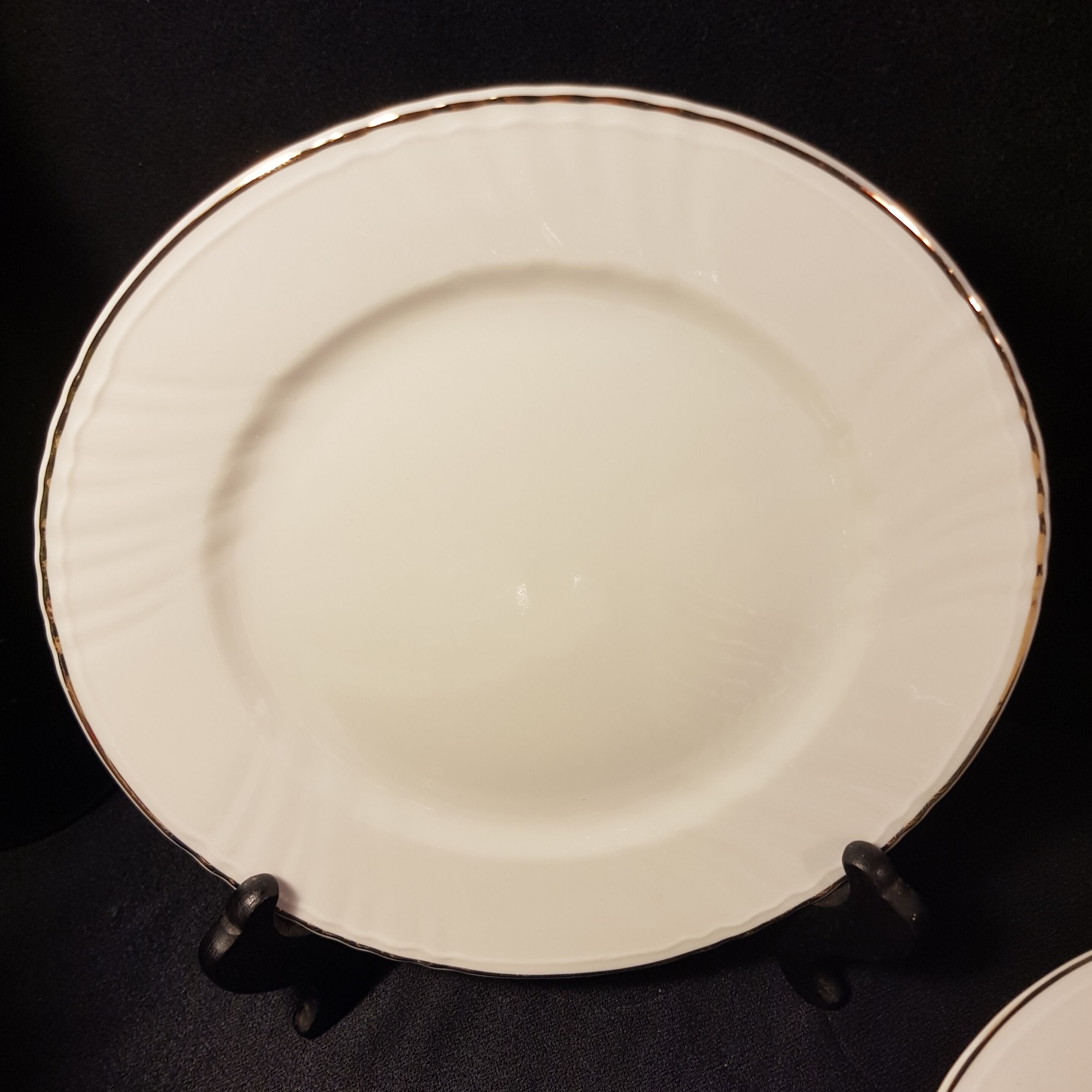 9 Porcelain dessert plates