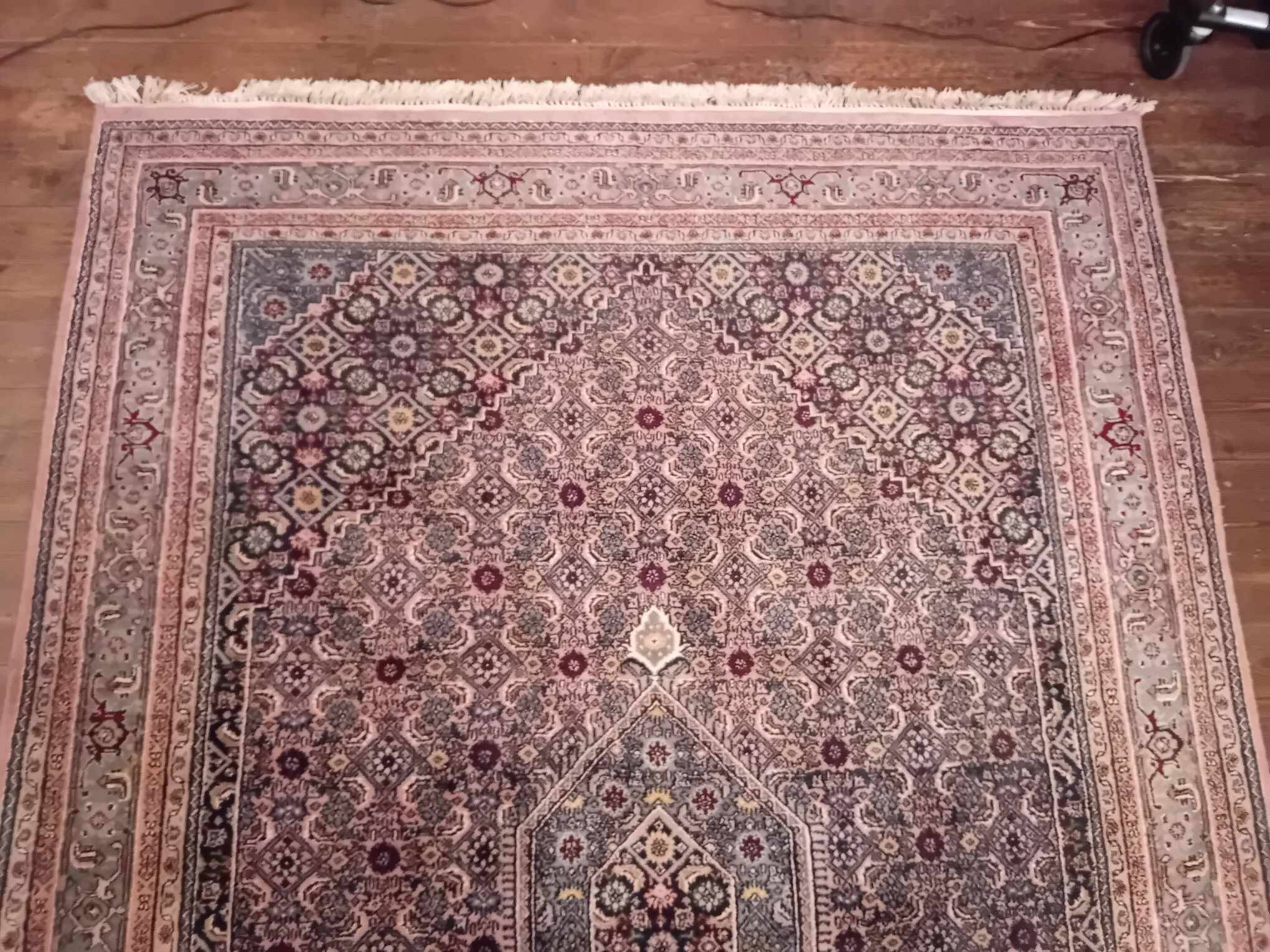 Handmade Indo-Bidjar rug 285x196cm