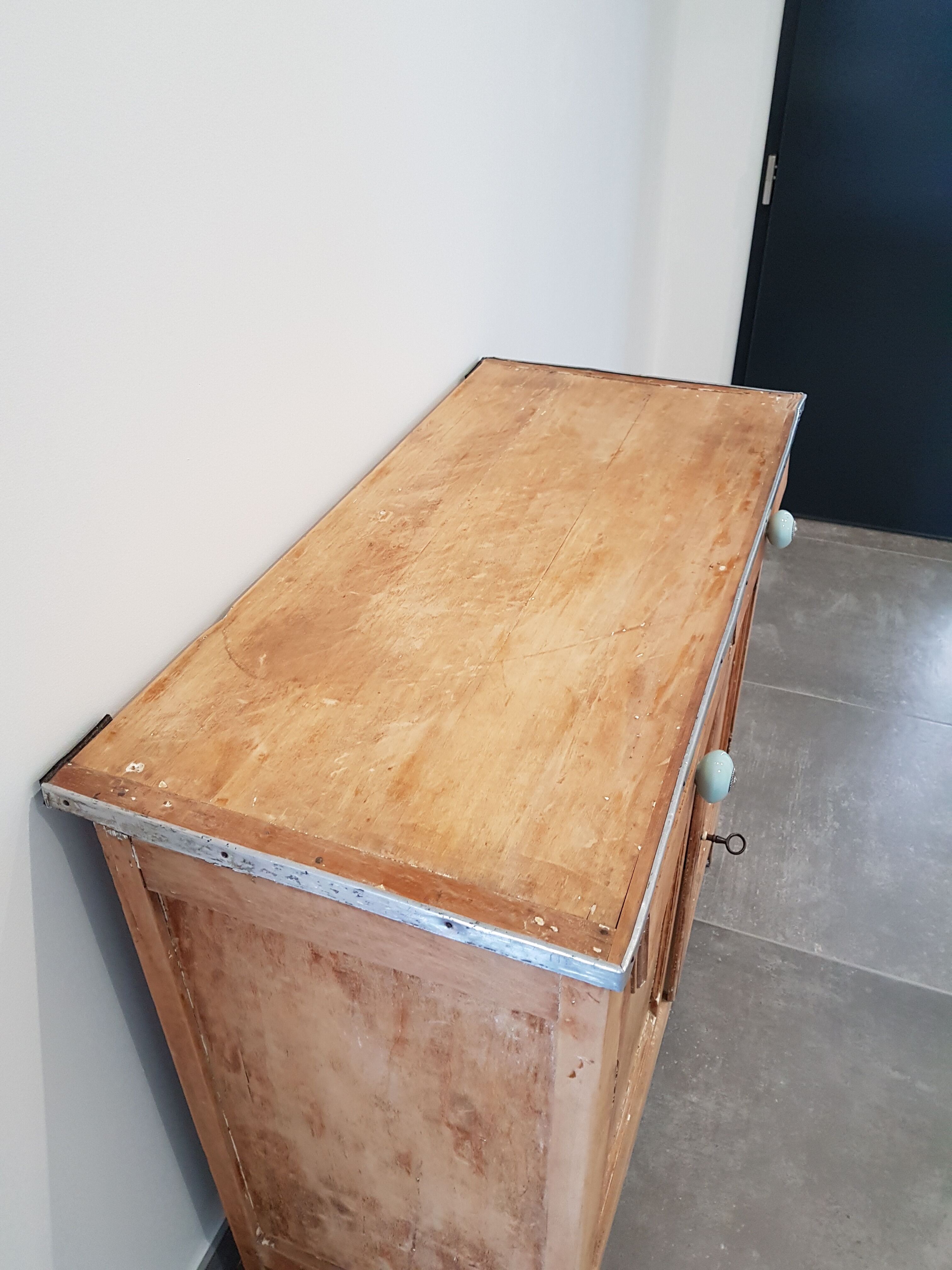 Parisian sideboard raw wood