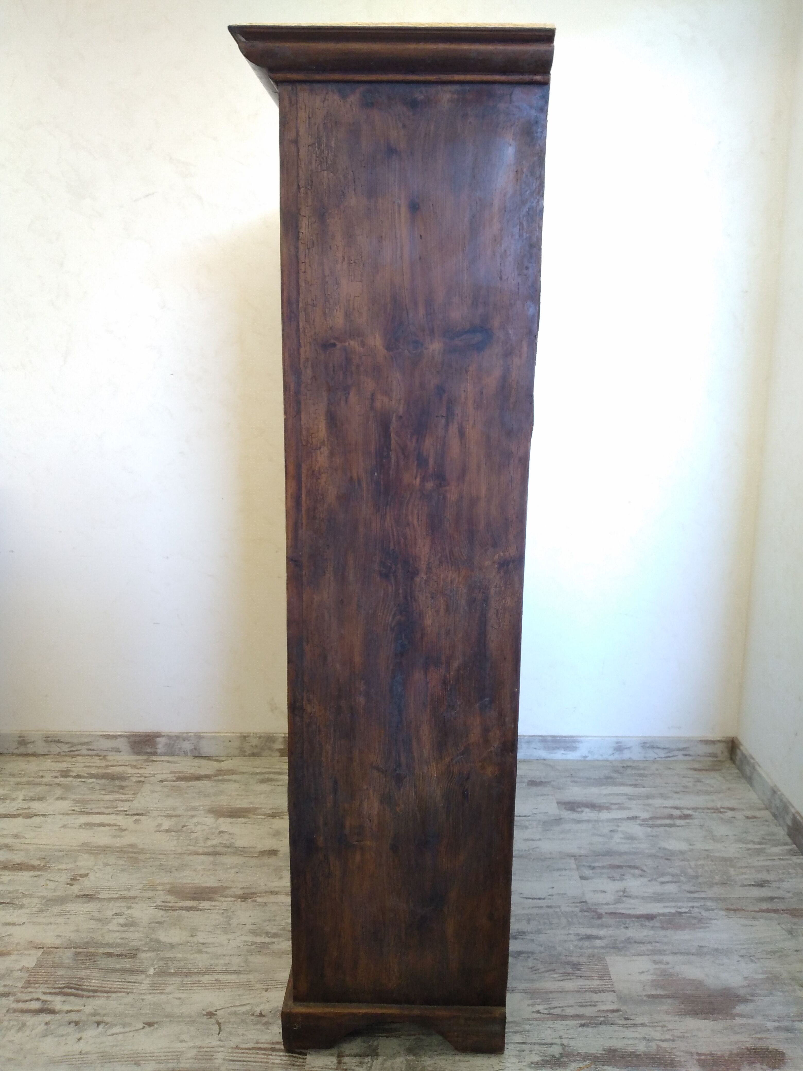 Wardrobe wardrobe an old door