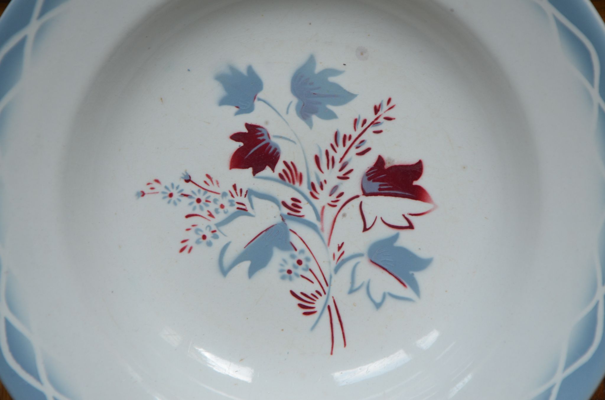 Lot dépareillées de 3 assiettes Digoin et Sarreguemines