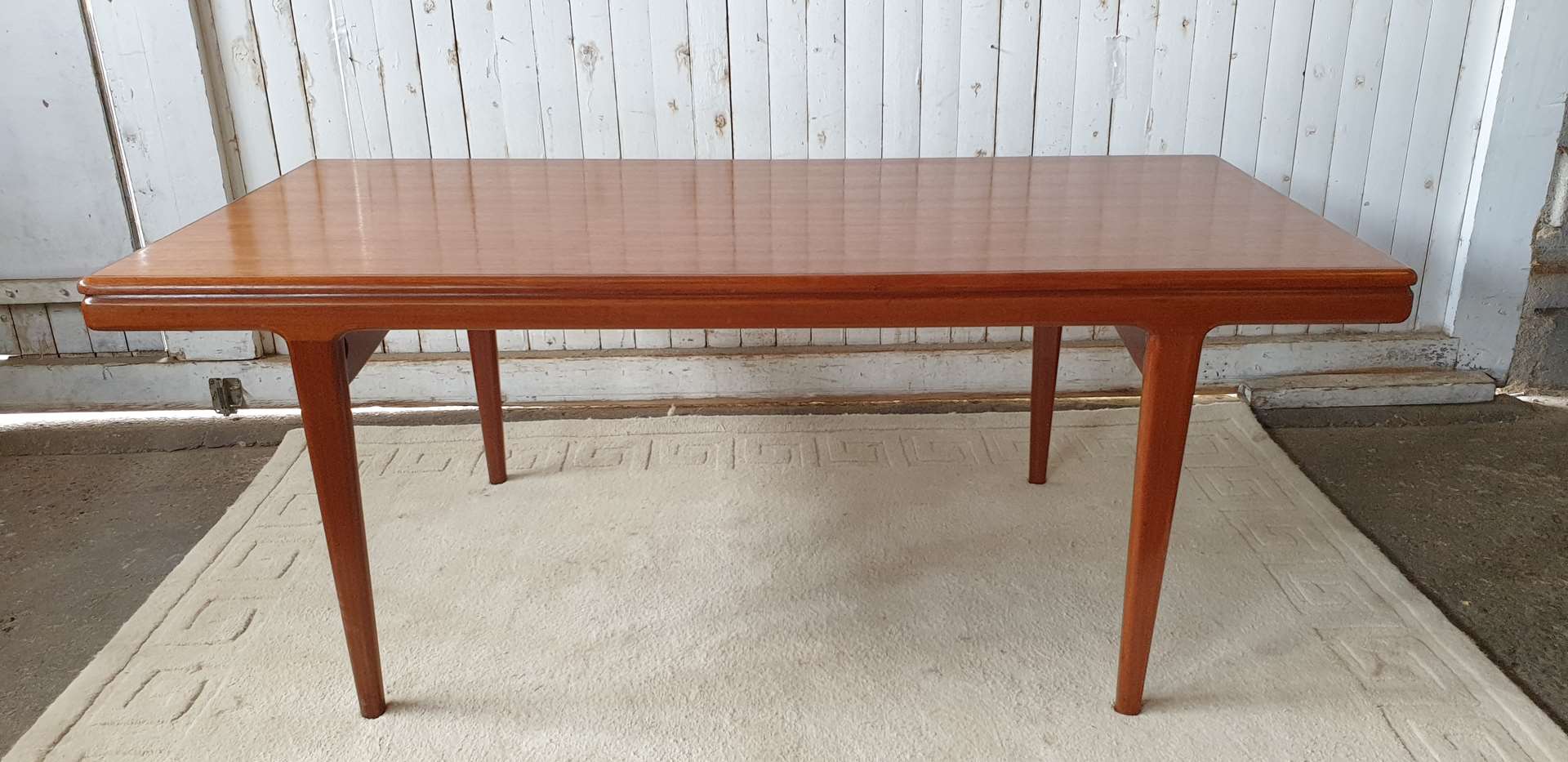 Table vintage en teck datant des années 60