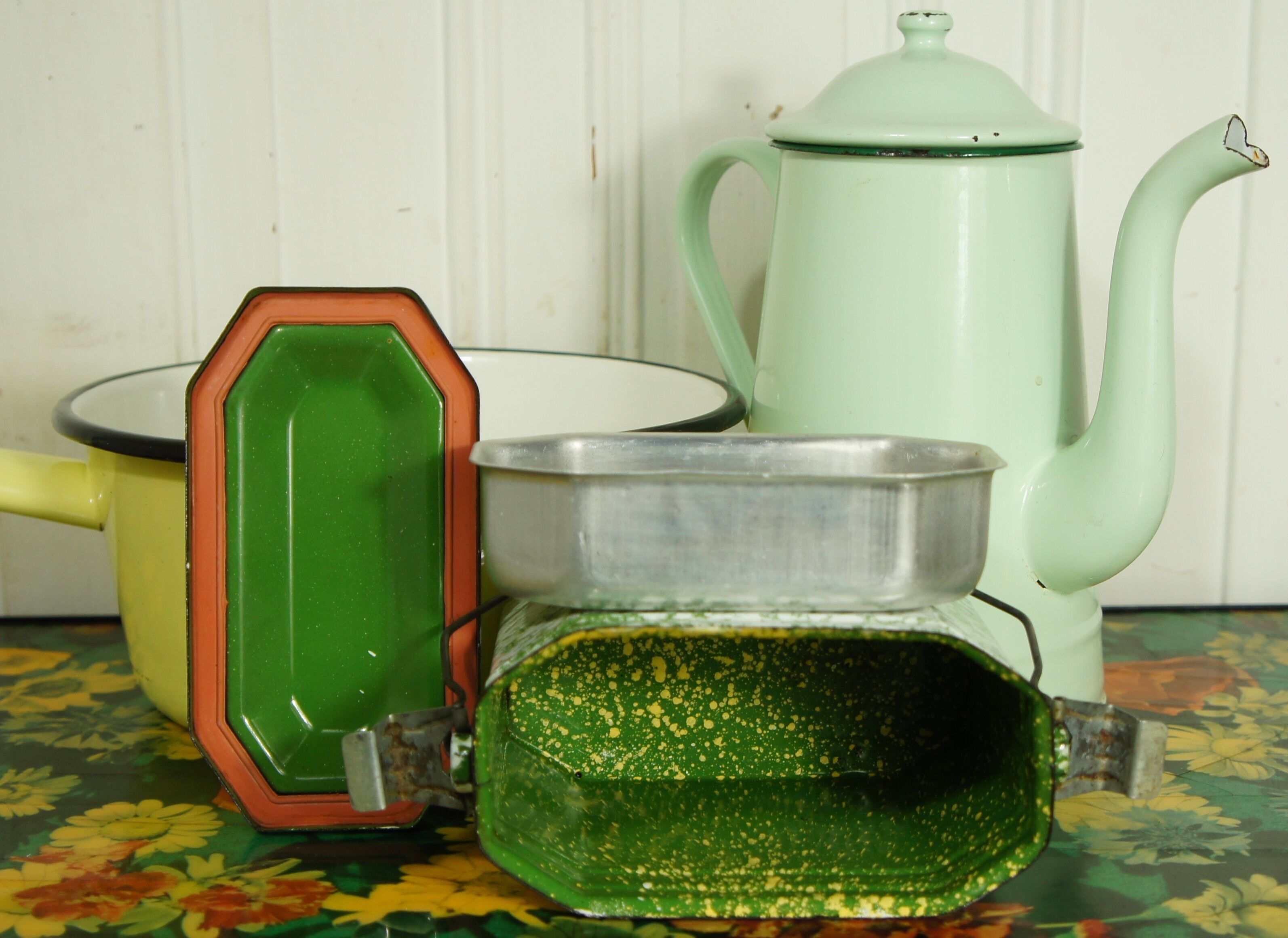 Enamelled sheet metal canteen bowl "lunch box"
