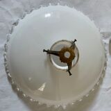 Opaline suspension with counterweight