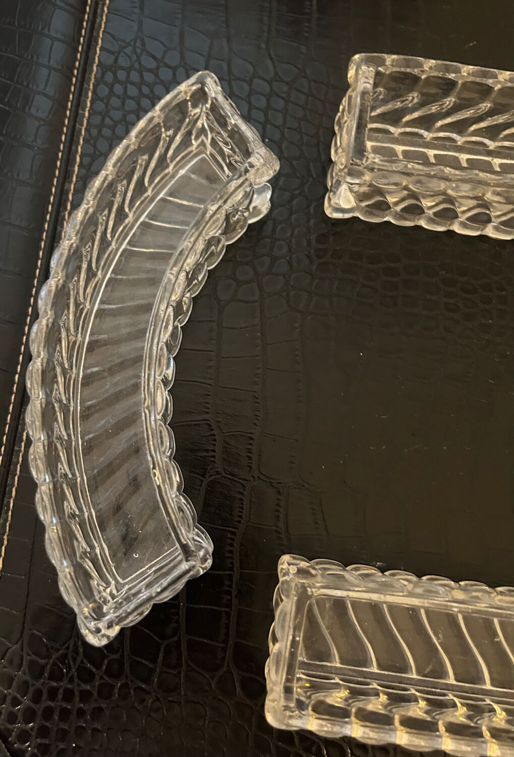 Baccarat signed modular centrepiece in solid crystal.