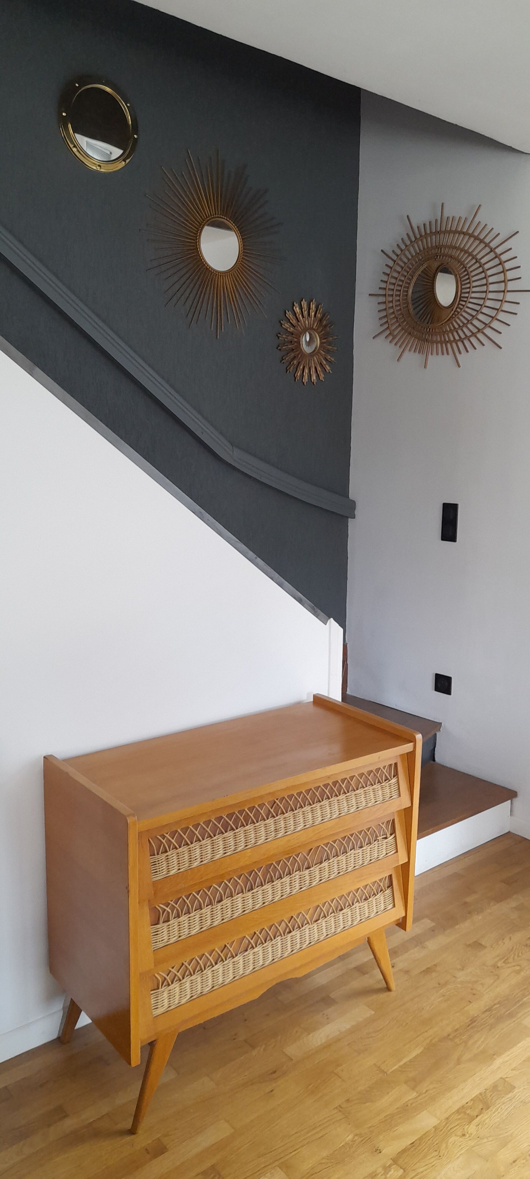 Commode pieds compas des années 60