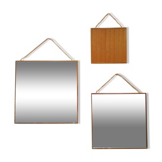 Set of 3 square mirrors in gold metal
