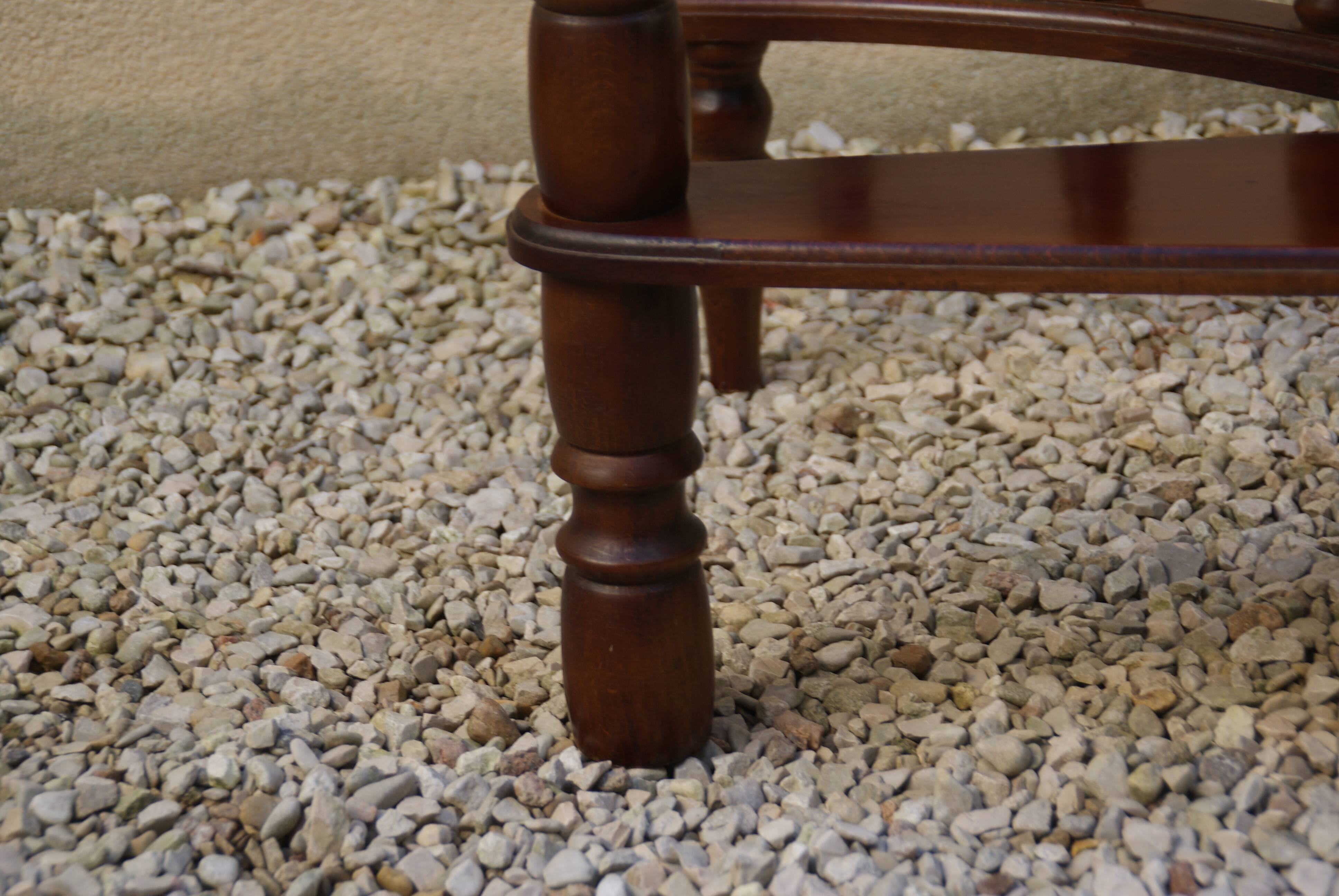 Escalier - Escabeau de bibliothèque