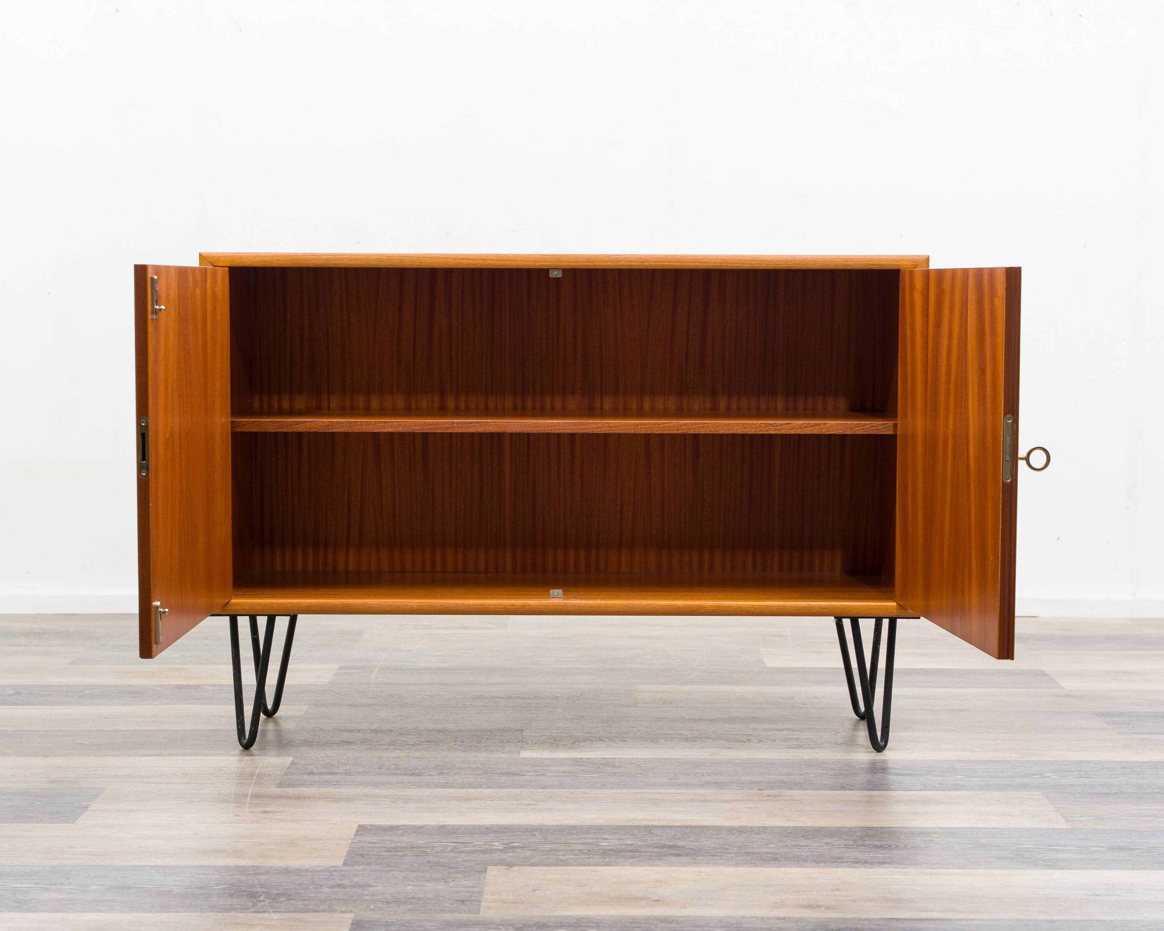 Two-door chest of drawers/sideboard with hairpin legs, 1960s. Restored