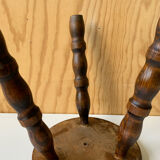 Cowherd stool
